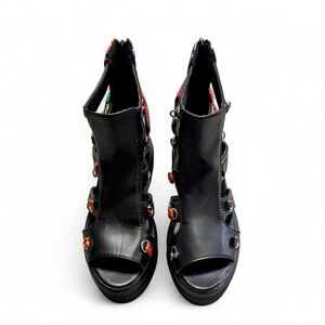 Floral Embroidered Platform Gladiator Sandals | Women’s